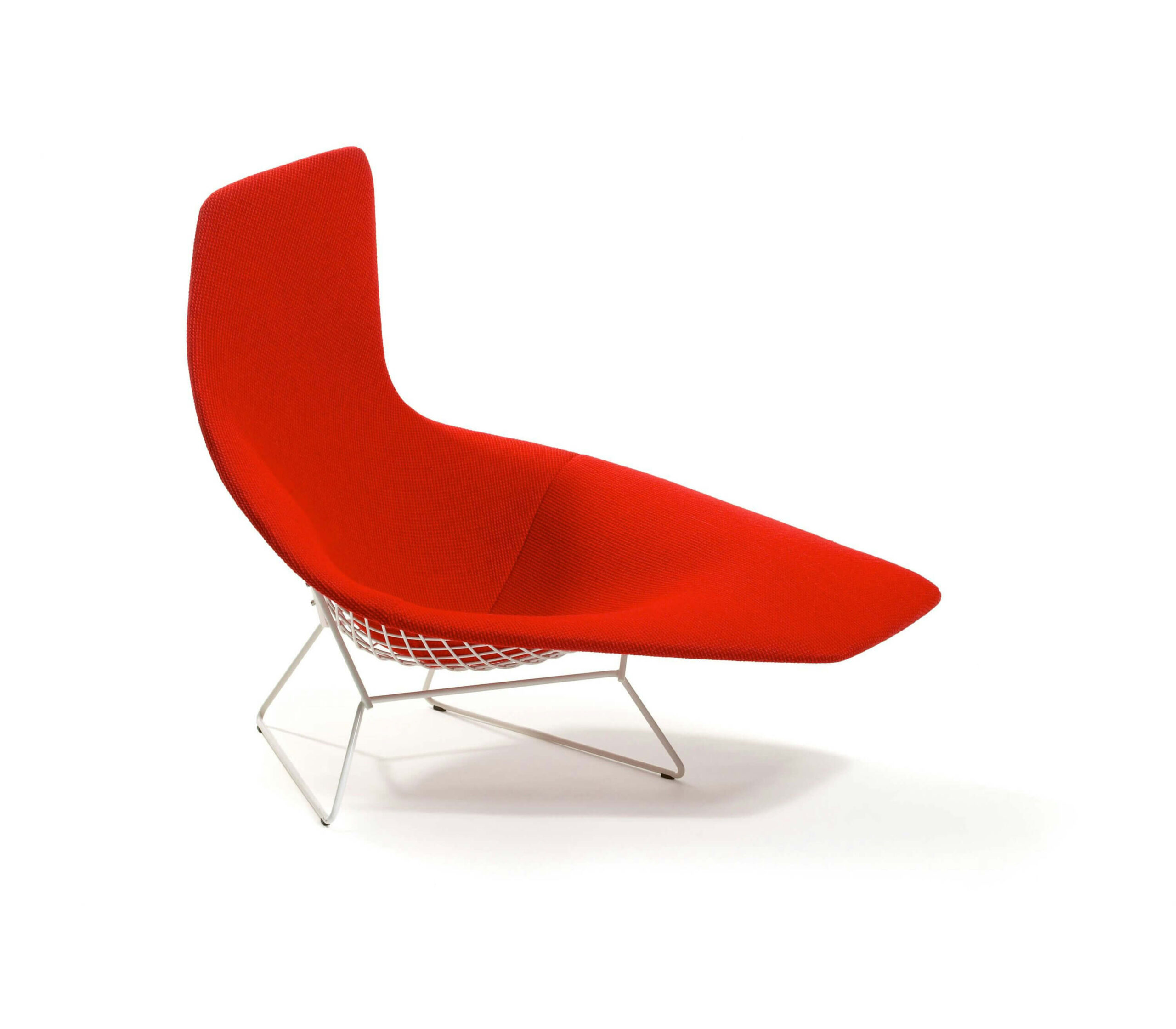 bertoia chaise chair red